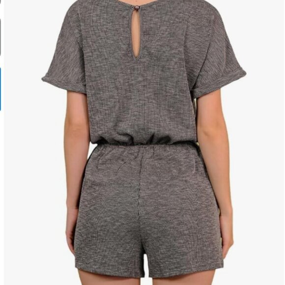 Korye Ribbed Gray Romper - Picture 2 of 3